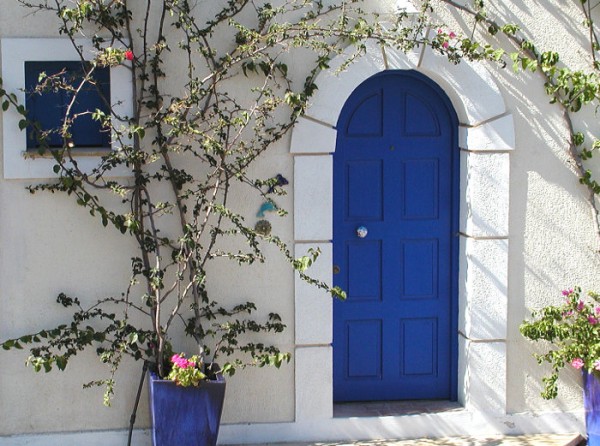 Free traditional house 3 stock photo - freeimages.com.