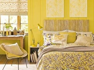 Las paredes interiores en color amarillo