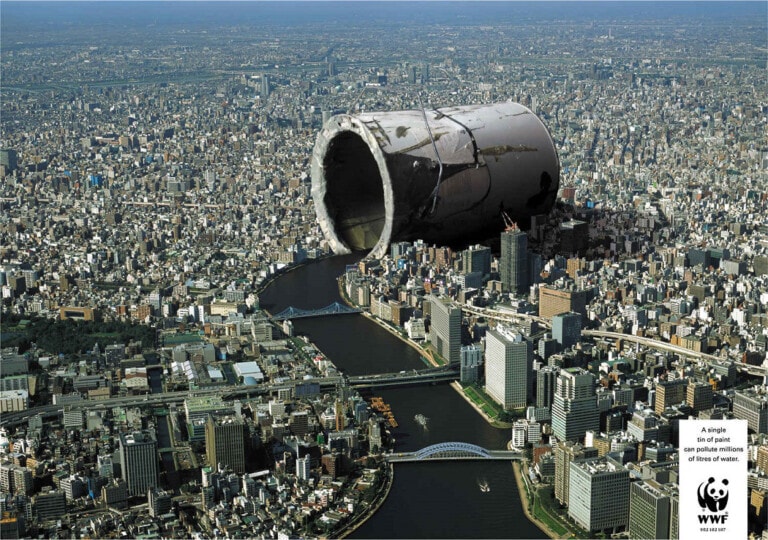 lata de pintura gigante