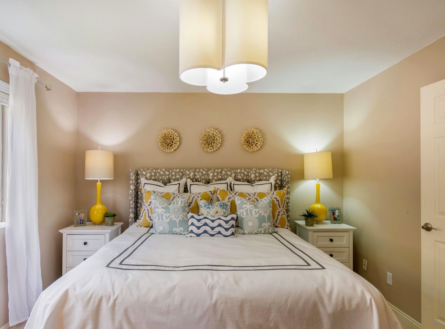 Dormitorio Shabby Chic luminoso