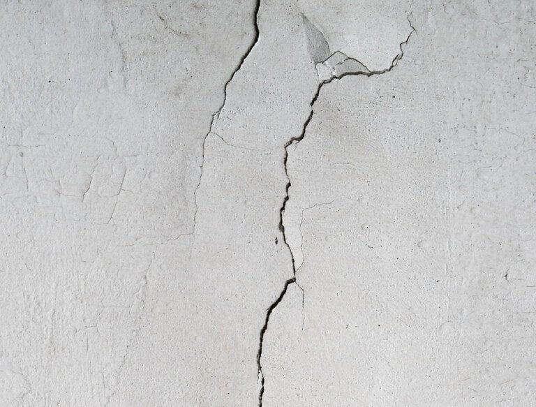 Grietas en la pared