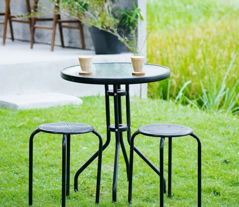 Muebles metálicos de jardín