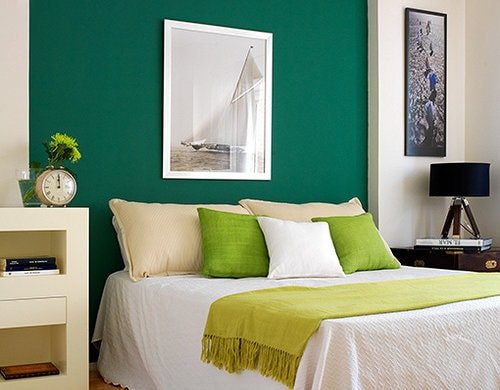 Pared del dormitorio verde