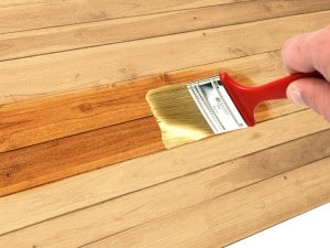 Cómo barnizar la madera, paso a paso con imágenes