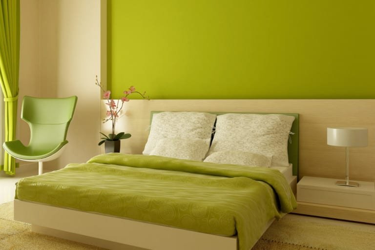 Pintar la pared del cabecero verde manzana
