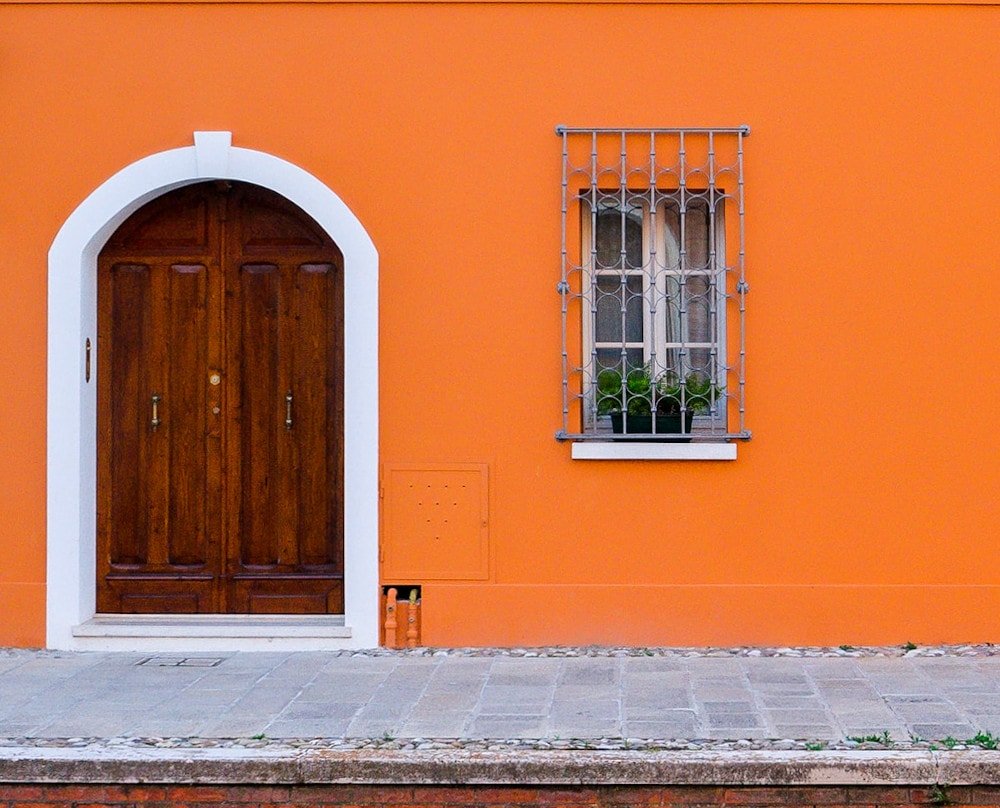 Fachadas de casas color naranja