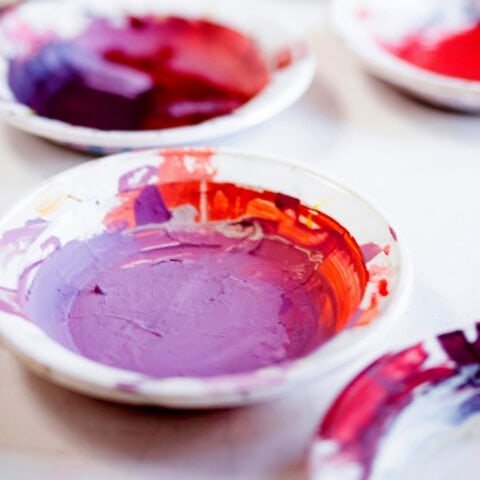 Como hacer colores morados, violetas y lavandas