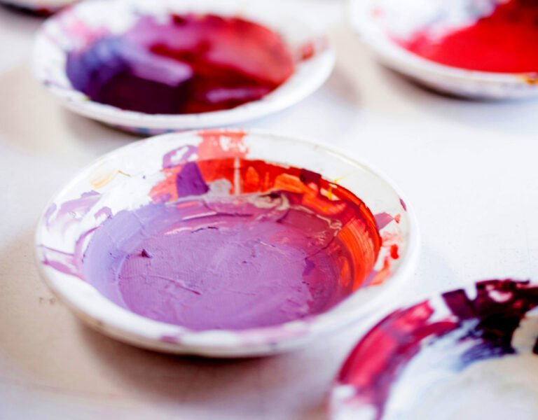 Como hacer colores morados, violetas y lavandas