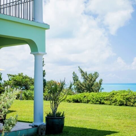 Casa costera junto al mar