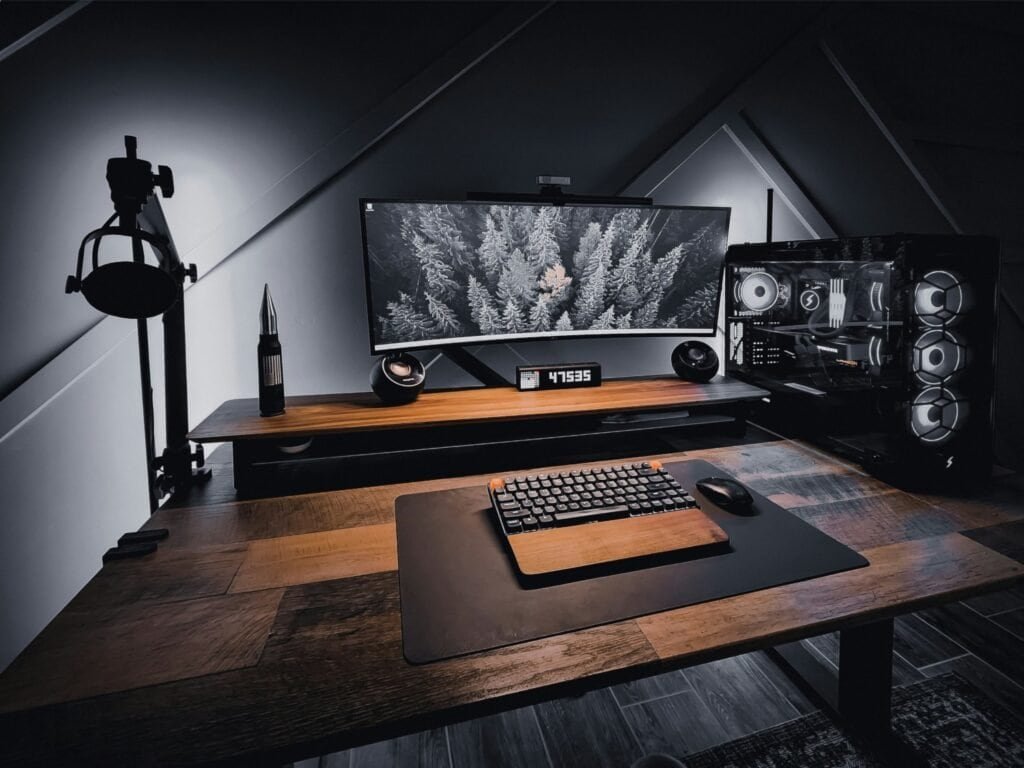 habitacion gamer gris